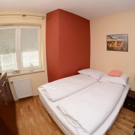 Lodz4u - Apartament Czterech Kultur Z Garazem Łódź